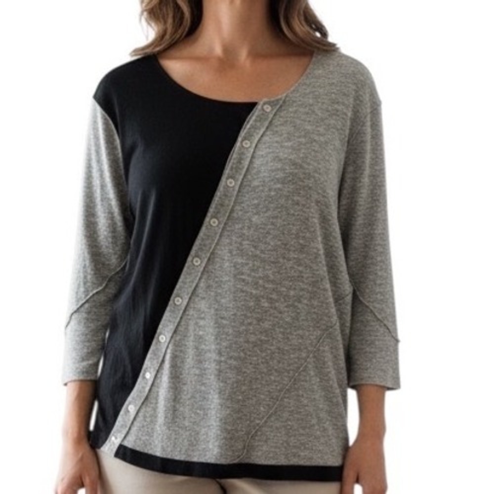 Vezzeli Effortlessly Asymmetric Button Colorblock Minimalist XL Relax Causal Top